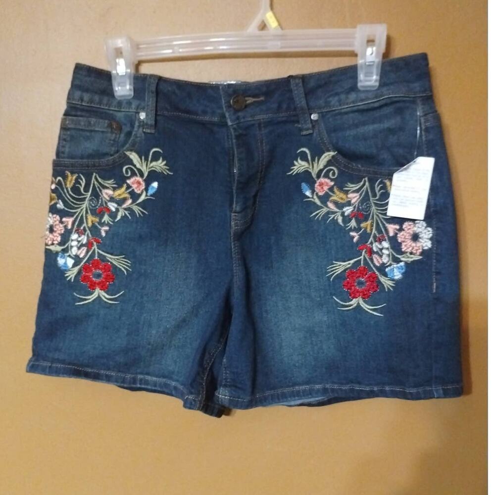Earl Jean Shorts Size 12 Blue Denim Embroidered Floral